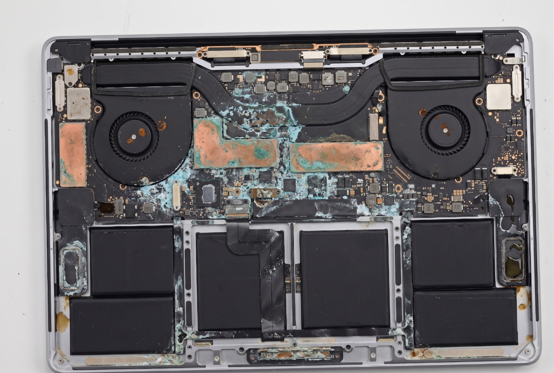 Wasserschaden Reparatur